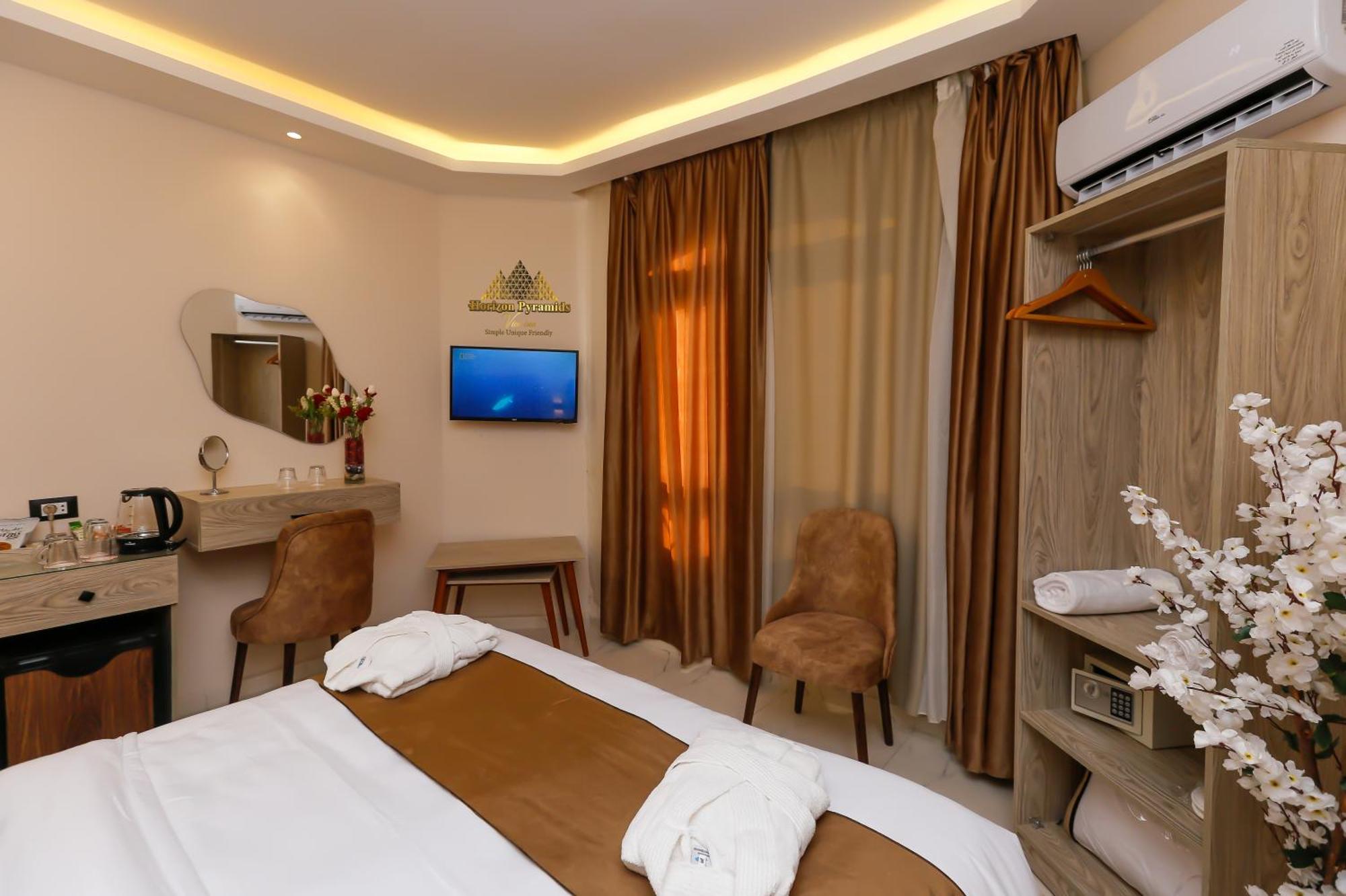 Horizon Pyramid View Inn Kafrat al Jabal Exterior photo