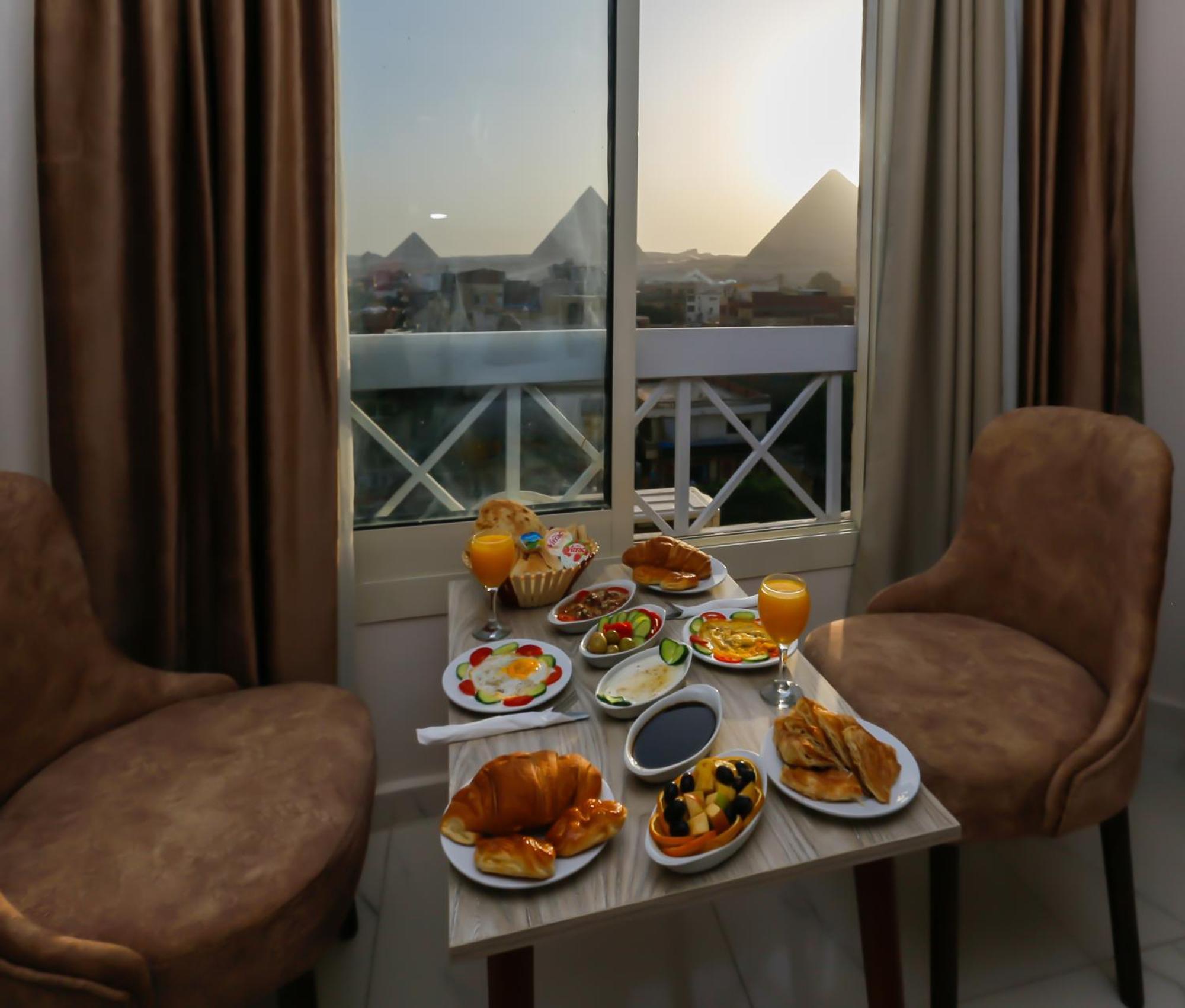 Horizon Pyramid View Inn Kafrat al Jabal Exterior photo
